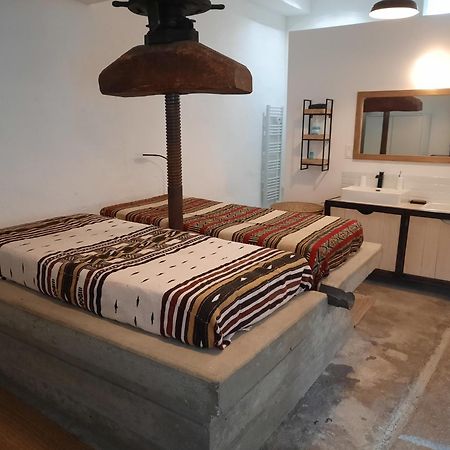 Dormir Au Pressoir Montagnieu  외부 사진