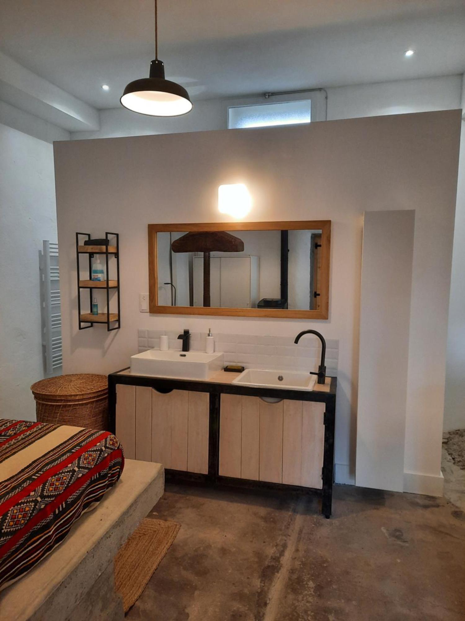 Dormir Au Pressoir Montagnieu  외부 사진